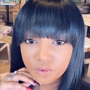 Meet your Posher, Porscha